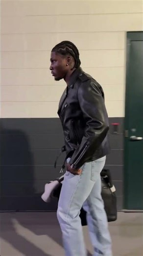 The #49ers have arrived for the NFC #WildCard game 👀 #Philadelphia #NFL