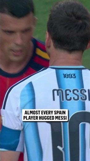 Game respects game. Spain players hugged Messi after the FIFA World Cup Final 🤝