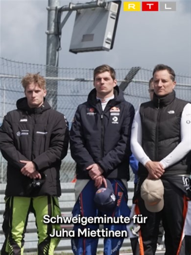 Vor dem heutigen Rennen hielt die gesamte Motorsportfamilie am Nürburgring inne – eine Schweigeminute zu Ehren von Juha Miettinen (#121), der gestern beim ADAC 24h Nürburgring Qualifier nach einem schweren Unfall verstorben ist. rtlf1; 24h;
