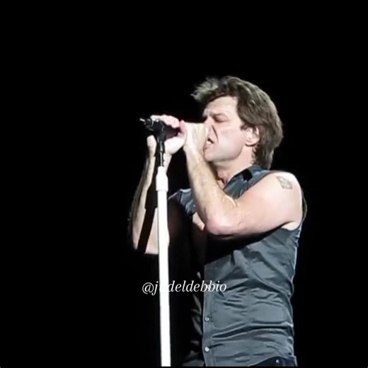 Bon Jovi Hallelujah cover 2008 Hamburg - Leonard Cohen song