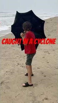 We got caught in a tropical cyclone while visiting Australia🌀🌊￼