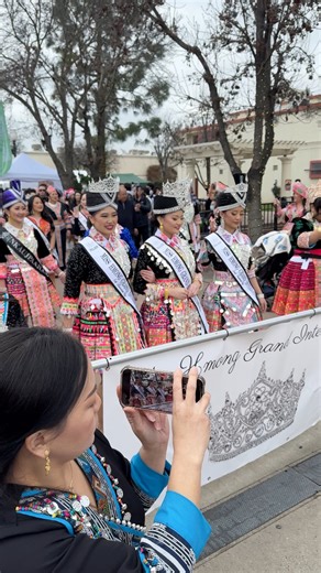 Ending parade at Fresno Hmong New Year #hmong #hmongnewyear | Houa Vang