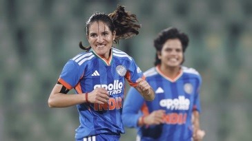 Cricket Video - India Women vs Sri Lanka Women 3rd T20I 2025 Match Highlights | africa.ESPN.com