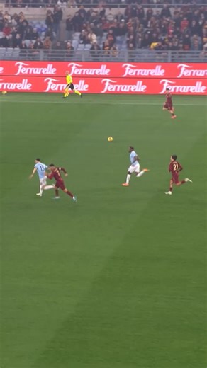 🟨 𝗚𝗢𝗔𝗟 𝗢𝗙 𝗧𝗛𝗘 𝗬𝗘𝗔𝗥 🟥 Head over to our stories and vote for the best goal of 2025 🗳️ https://www.instagram.com/stories/officialasroma/3798981497823226305?utm_source=ig_story_item_share&igsh=MW1uNXhuc3hwNWNtag== #ASRoma | AS Roma