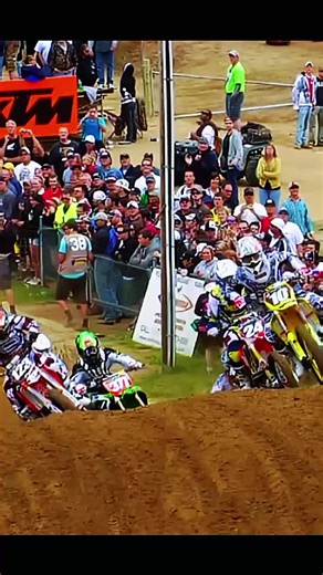 Motocross Highlights: Best Tricks and Rides