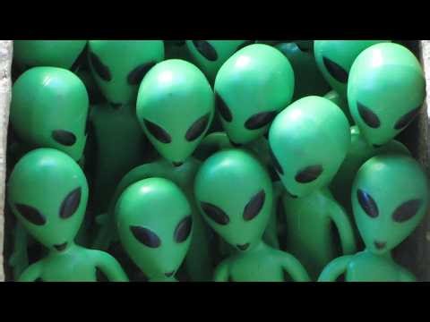 Daily Beat 16 - Alien Rap Battle