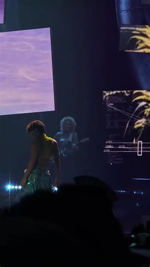 Katy Perry absolutely owned the O2! The energy, the visuals, the choreography - pure magic! #KatyPerry #KatyCats #TheO2 #Music #ConcertVibes #Performance