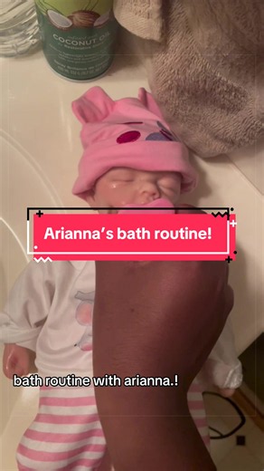 today i give arianna her first bath! . tags : #14inchsiliconebaby #fypシ゚viral #xcyzba #creatorsearchinsights #fypシ