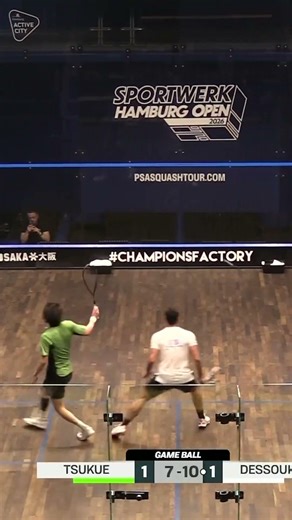What a shot! 💥 📺 SQUASHTV
