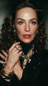 A Legendary Creation: Cartier Crocodile Necklace Through the Years 💎