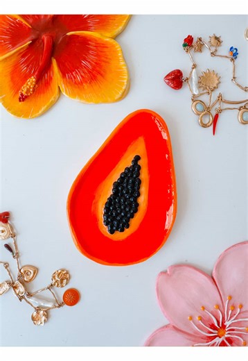 DIY Papaya Plate Clay Sculpture