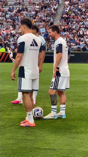 Messi and Argentina’s last friendly before the World Cup 🍿