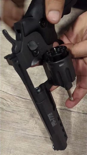 The Gamo PR-776: A Revolver That Shoots Pellets #airsoft #trending #co2airpistol #revolver357 #short