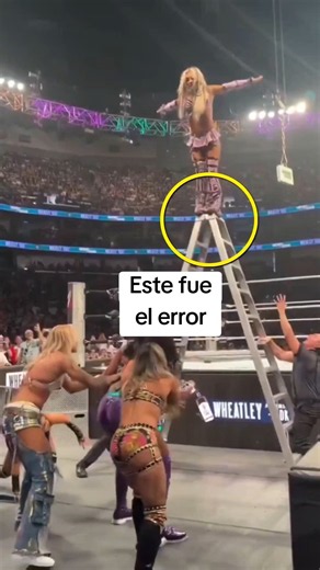 Este fue el error de Tiffany Stratton en Money In The Bank #wwe #tiffanystratton