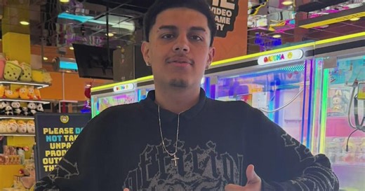 Metro Atlanta teen in ICE detention for weeks after traffic stop