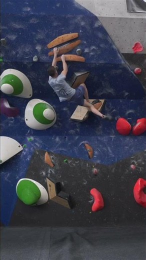 Bouldering Flow in Action #shorts