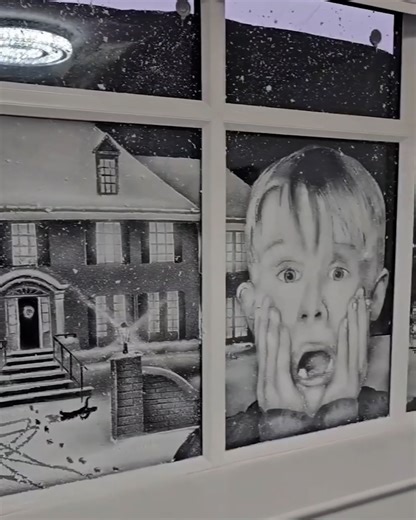 Home Alone window using snow spray🤩 | MetDaan DIY