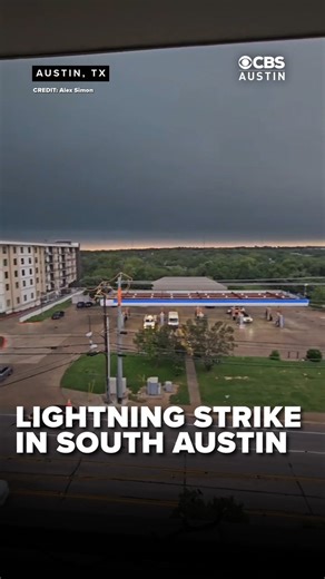 A severe thunderstorm moved through Central Texas on Thursday afternoon, dumping up to an inch of rain on Travis County in a short period of time. Viewer Alex Simon captured this lightning strike in South Austin.Share your photos and videos here: https://t.co/Nhg7l1GuqB
