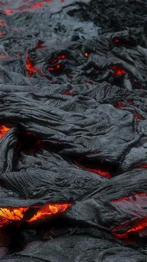 How Volcano Eruptions Actually Happen!