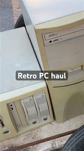 Retro tech haul: trash or treasure? #retrocomputer #intel #pc
