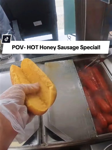 Hot Honey Sausage Special — Hot Dog Order Tips & What to Expect