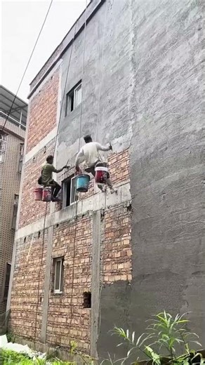 Decoration process of the exterior walls of a building with cement mortar