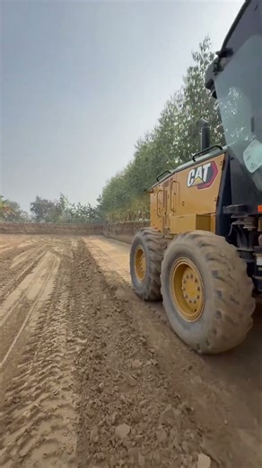 Boro area grading #danveersinghmoradabad #caterpillar #constructionequipment
