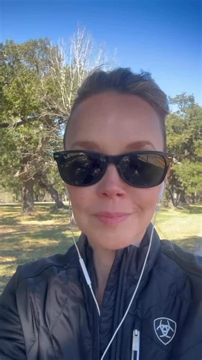 Lots to catch up on! Including, we got the lights on 💡 at the High Rise bridge! This is part of the lights on initiative to repair lighting for the interstate and major routes, along with switching out copper to aluminum wiring or install solar. Great job DPW! Plus, all hands on deck on the budget crisis while still finding ways to advance projects like the master plan for Armstrong Park and Municipal Auditorium. Plus, @jpmorrell is having an important post Mardi Gras @nolacitycouncil committee