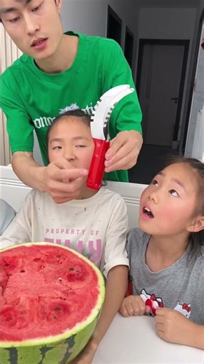 Cool Items! A tool for eating watermelon— so satisfying! 🍉