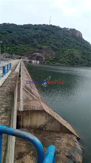 Zimbabwe's largest internal dam, Tugwi-Mukosi, has started limited spilling this morning after filling up. Sources from ZINWA revealed that the 1.8 billion cubic metres-capacity dam started spilling around 6am today. Yesterday, the dam level had risen to 99%, prompting the Masvingo Civil Protection Committee to urge communities downstream of the water body to be on alert. 📹: George Maponga | The Herald-Zimbabwe