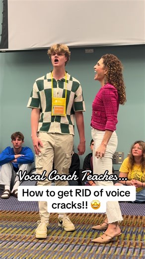 INSANE DIFFERENCE!! #singing #singinglessons #vocalcoach #fyp #voicecrack