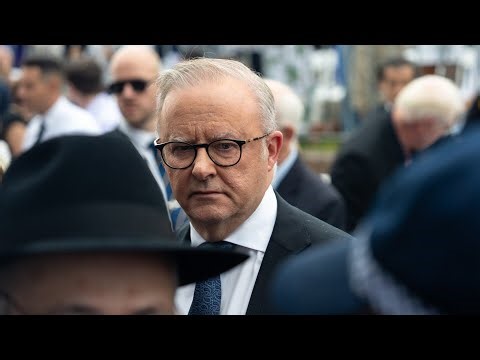 'Arrogant': PM blasted for ignoring calls for Bondi Royal Commission