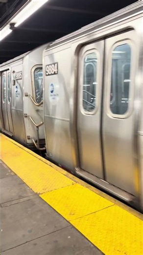 G Train Arrives at Church Ave Station 🚆 Brooklyn NYC #shorts