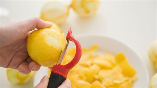 How to use Lemon Peel: നാരങ്ങാത്തൊലി ഇനി കളയേണ്ട! ഇങ്ങനെ ഉപയോഗിച്ചാൽ മുഖം റോസാപ്പൂവ് പോലെ തിളങ്ങും