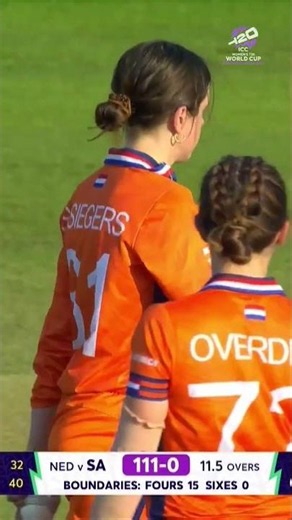 Utter chaos between Tazmin Brits and Laura Wolvaardt got the commentators sweating 😂 #T20WorldCup