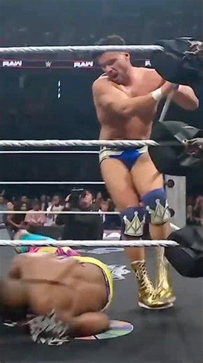 What a #WWERaw debut! Ethan Page capitalized on the chaos to defeat Je'Von Evans 💪 #RawAfterMania