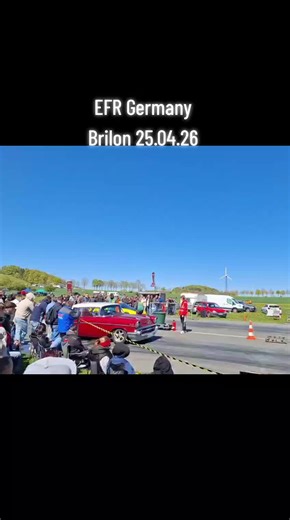 Honda Type R vs. Chevy Bel Air V8 Drag Race in Brilon