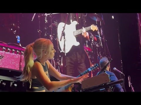 Shane Henry - "Good Light" (Emily Cam) at HIMAs