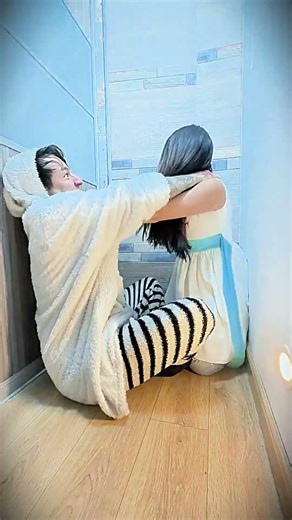 Yo a las 3am con el espíritu de mi habitación