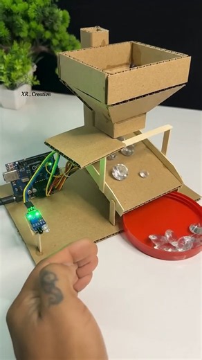 Automatic Feeder machine using Arduino Uno #youtubeshorts #motor #science #project #scienceproject