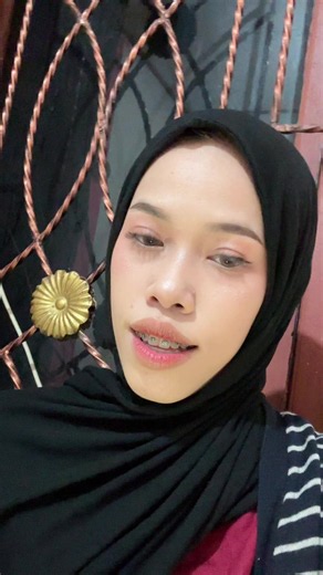 Lensa Kayak Mata Bule: Wajah Lebih Cantik dengan Lensa