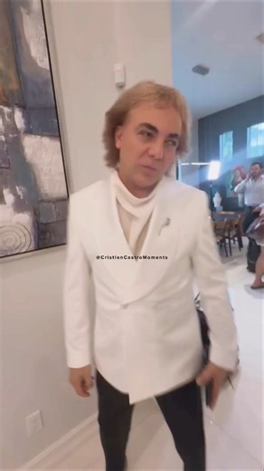 CRISTIAN CASTRO antes de su presentación en Premios Billboard (Miami - 22/10/2026)