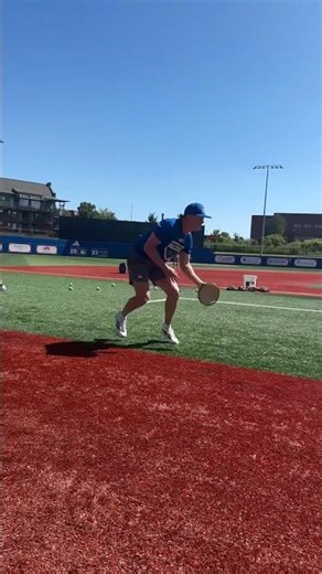 LA Tech infielders getting that work in with the Pancake Training Glove 👌 #teamrawlings #baseball