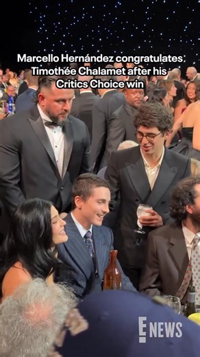 Marcello Hernández congratulating Timothée Chalamet after his #CriticsChoiceAwards win for Best Actor. #AwardsSeason | E! News