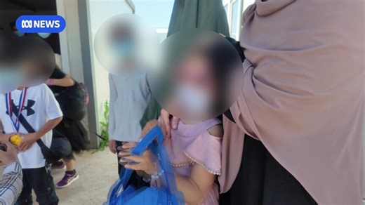 Australians with ISIS links attempt to return home from Syria