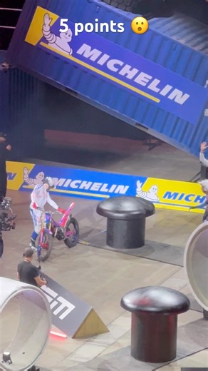 NIGHTMARE START… Harry Hemingway Crashes Instantly | X-Trial Leeds 2026