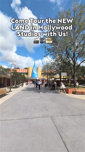 Come Tour the NEW LAND in Hollywood Studios with Us!