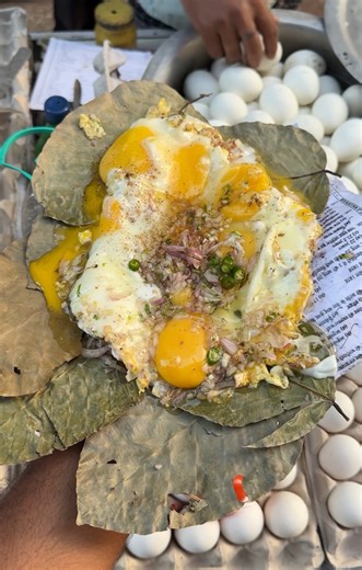 Patna Famous 10 Eggs Poach Making | Indian Foodie Life
