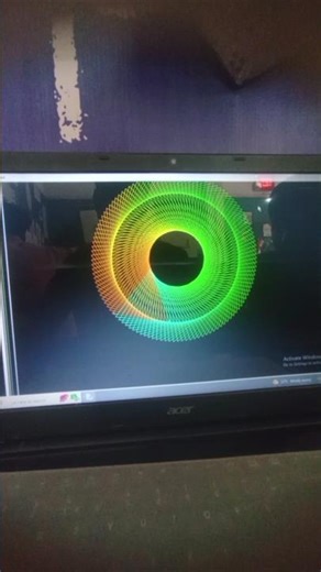 Python Turtle से बना Color Changing Triangle Spiral 🌈 | Hypnotic Effect