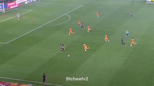 This is what happens when you pass the ball to Gyokeres quickly in the channels, he creates goalscoring chances or scores himself.This is another part of Gyokeres’ game that Arsenal haven’t explored due to their control heavy system.